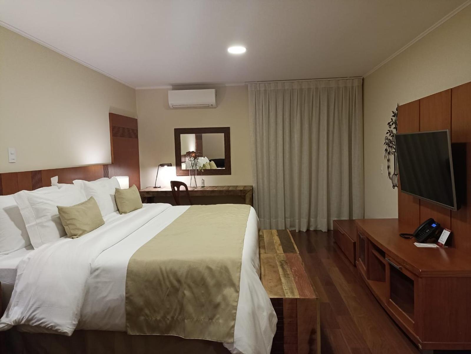 Hotel Villa Rossa São Roque エクステリア 写真